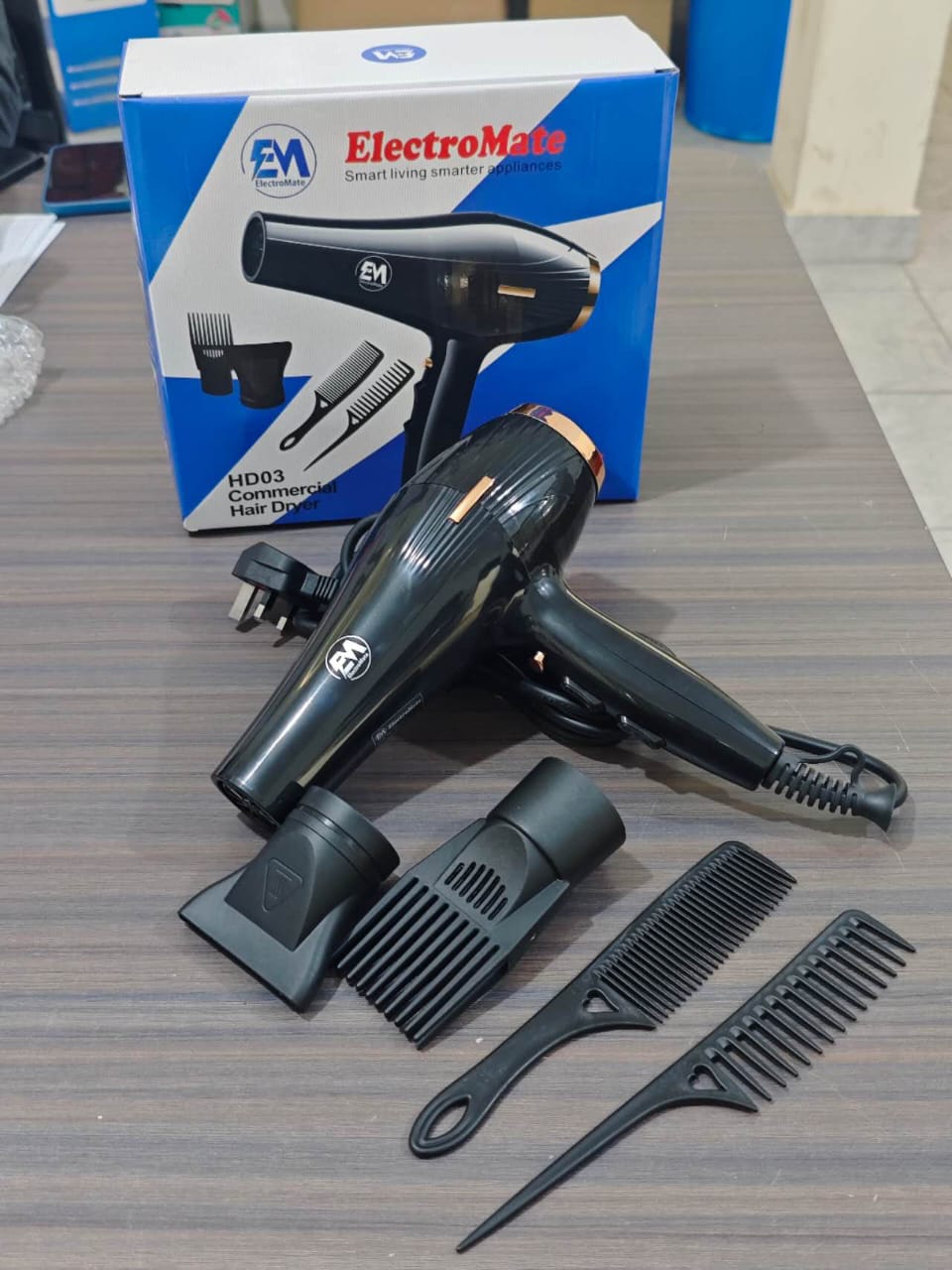 Electromate commercial hairdryer/brodry with accessories